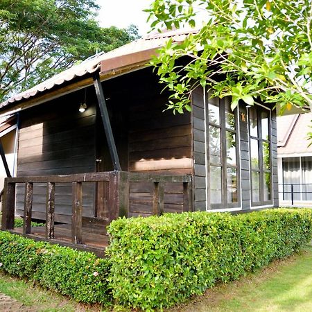 Chanpraya Resort Chanthaburi Esterno foto