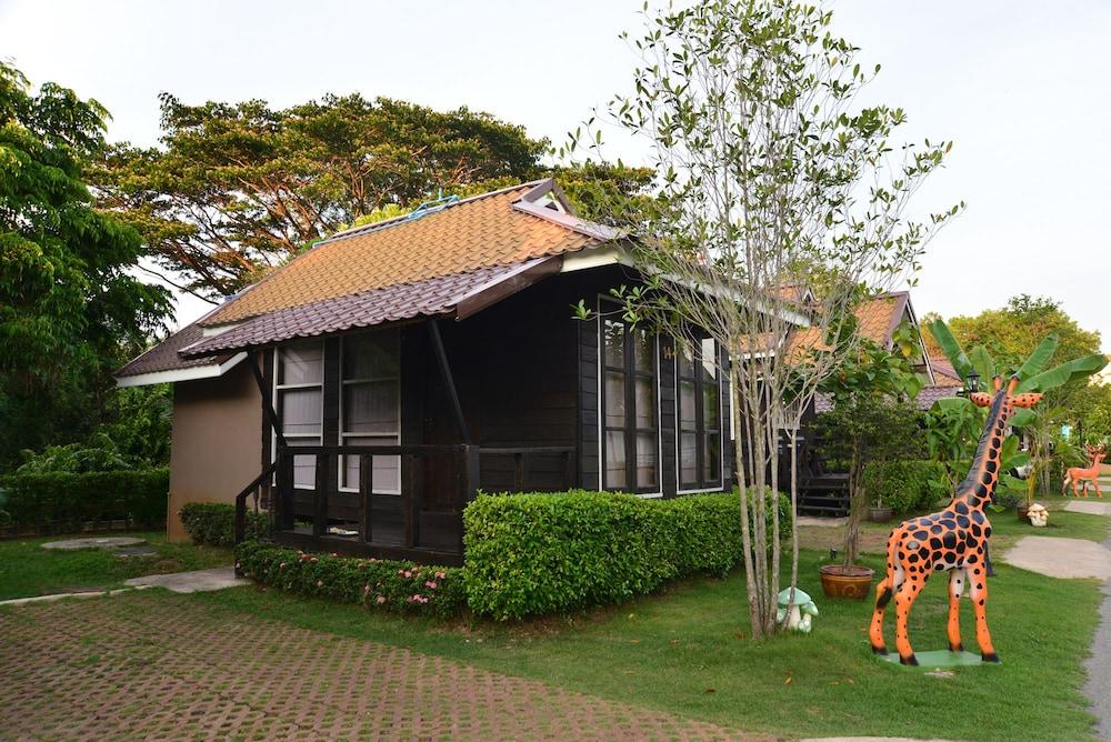 Chanpraya Resort Chanthaburi Esterno foto