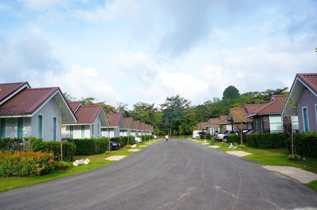 Chanpraya Resort Chanthaburi Esterno foto