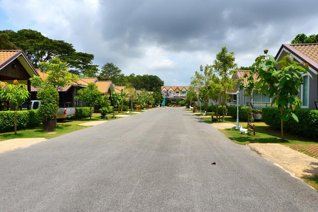 Chanpraya Resort Chanthaburi Esterno foto